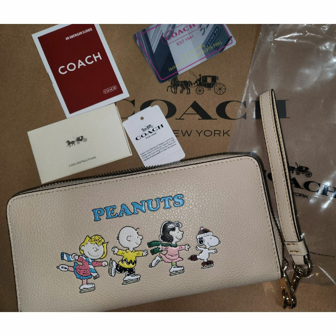 COACH(コーチ)のCOACH スヌーピーコラボ 長財布 レディースのファッション小物(財布)の商品写真