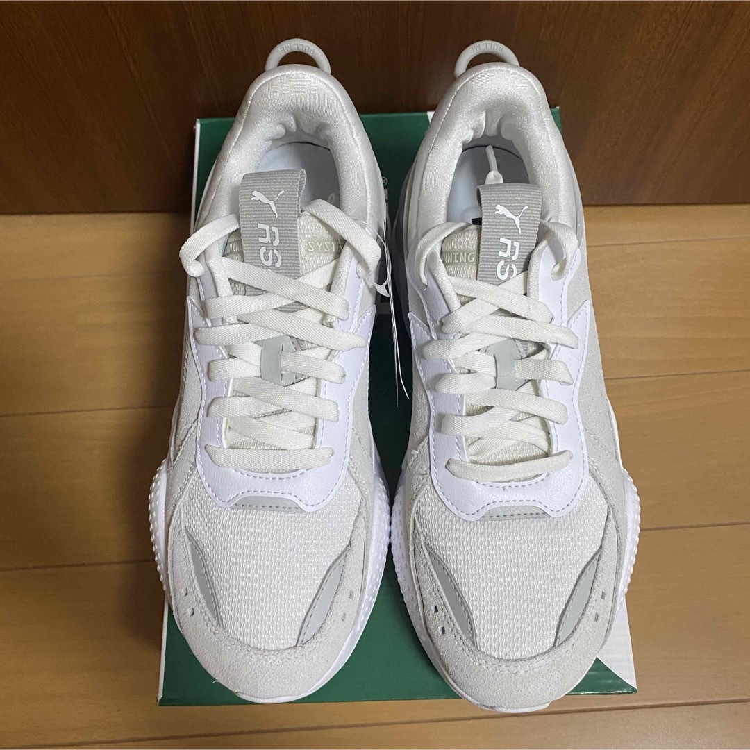 PUMA(プーマ)の【新品】PUMA  ☆ RS-X  リインベント　スニーカー　ホワイト×グレー レディースの靴/シューズ(スニーカー)の商品写真