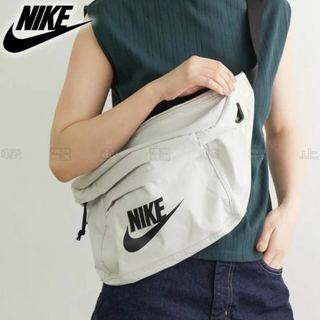 NIKE ナイキ テック ボディーバッグ ヒップパック ホワイト系