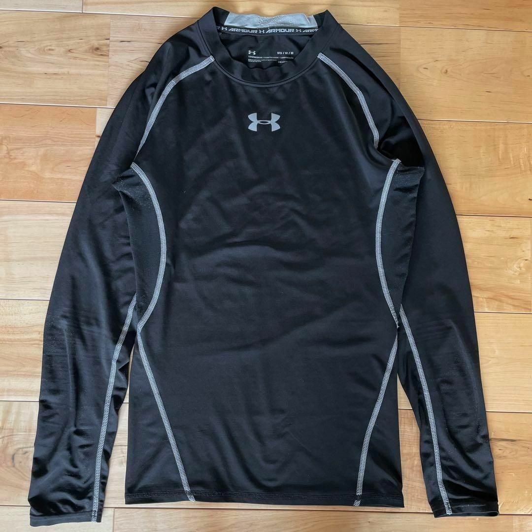 UNDER ARMOUR(アンダーアーマー)の★UNDER ARMOUR アンダーアーマーヒートギア長袖インナーシャツMサイズ メンズのトップス(その他)の商品写真