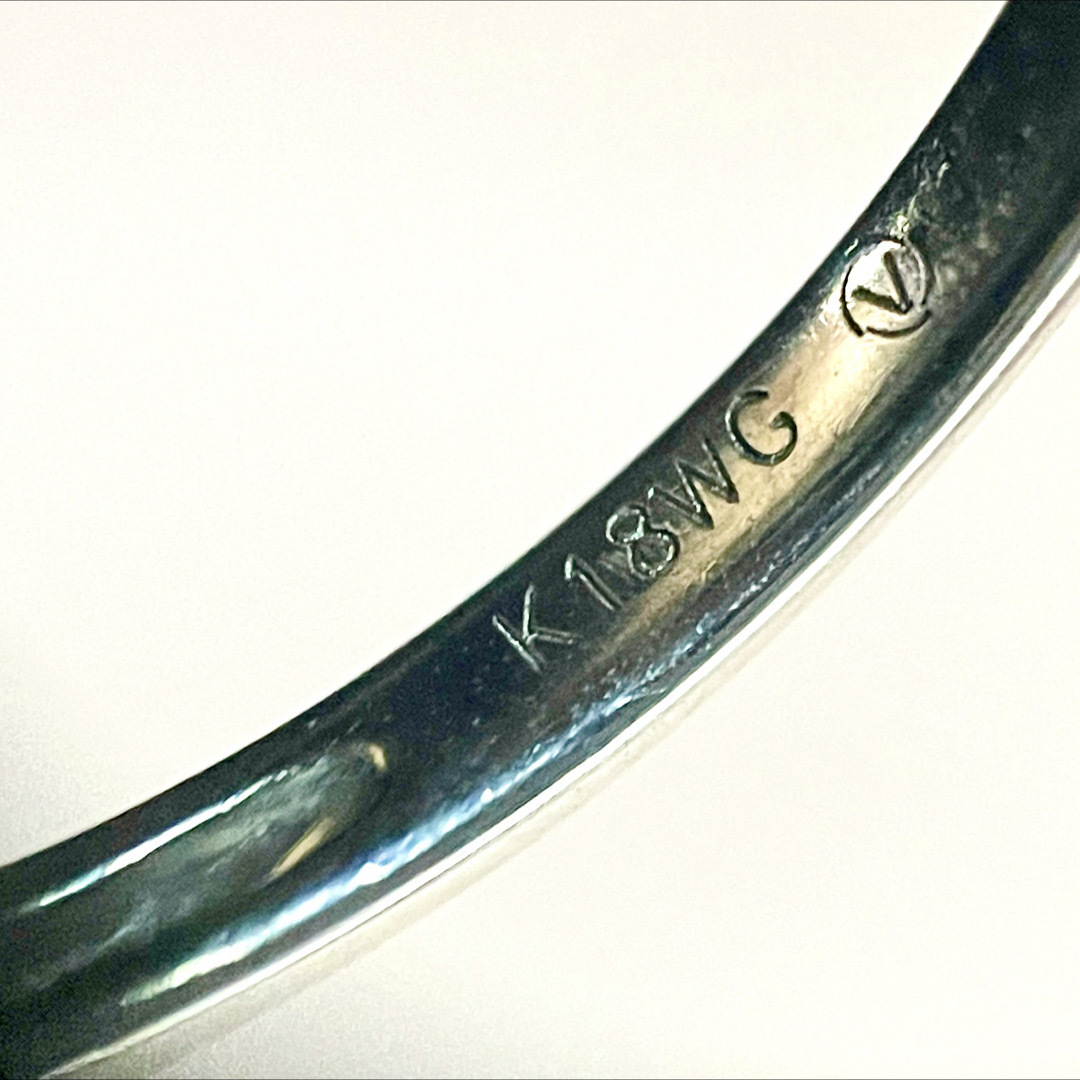 Vendome Aoyama(ヴァンドームアオヤマ)のVENDOME(ヴァンドーム) K18WG ダイヤセッティング リング レディースのアクセサリー(リング(指輪))の商品写真