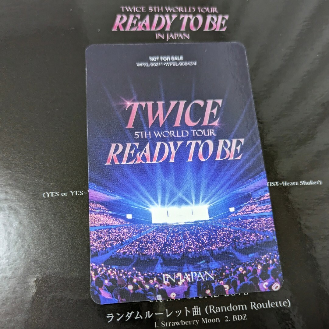 TWICE(トゥワイス)のTWICE READY TO BE Blu-ray ダヒョン トレカ エンタメ/ホビーのCD(K-POP/アジア)の商品写真