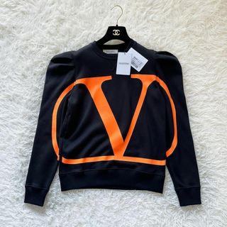 VALENTINO - 新品タグ付き　VALENTINO トレーナー　Vロゴ　パワーショルダー　XS