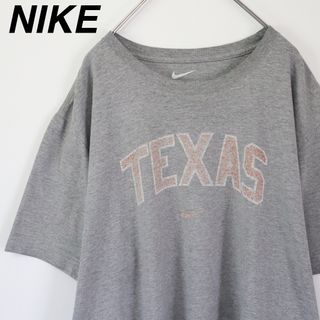 ナイキ(NIKE)の【2XLサイズ】ナイキ／Tシャツ　テキサス　デカロゴ　センターロゴ　カレッジロゴ(Tシャツ/カットソー(半袖/袖なし))