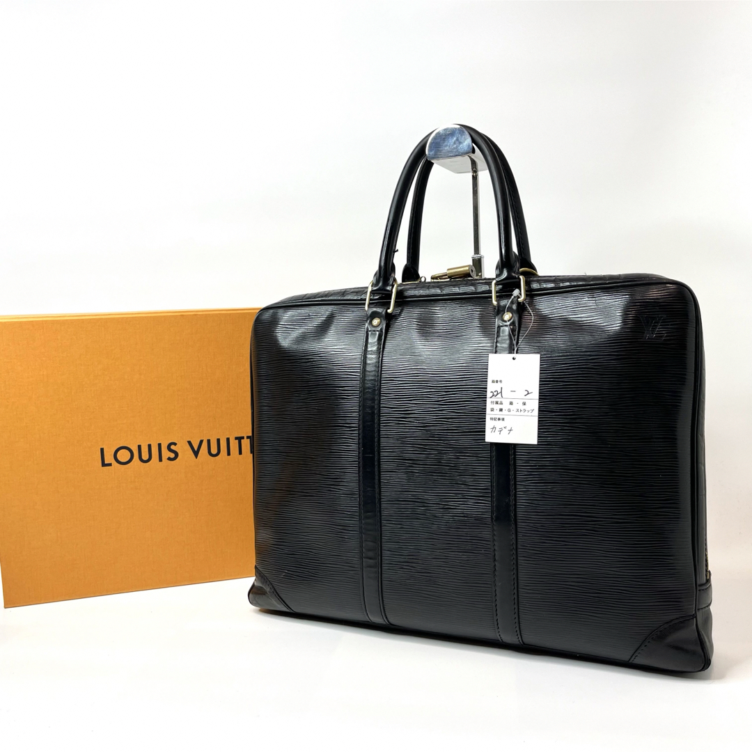 LOUIS VUITTON(ルイヴィトン)のLOUIS VUITTON ルイヴィトン ポルトドキュマン ヴォワヤージュ  黒 メンズのバッグ(ビジネスバッグ)の商品写真