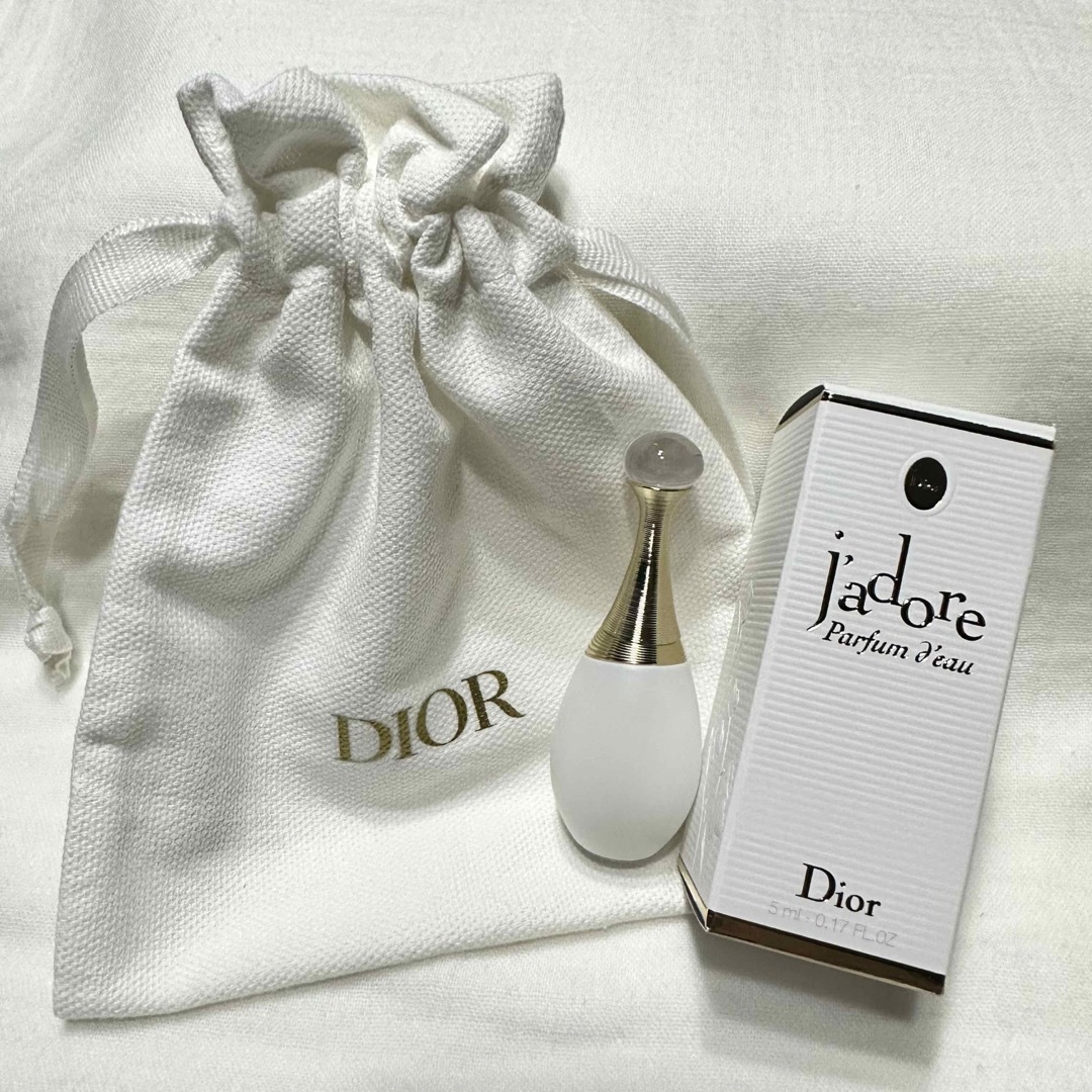 Christian Dior(クリスチャンディオール)のDior ディオール 香水 ジャドールパルファンドー 巾着ポーチ 新品未使用♪ コスメ/美容の香水(香水(女性用))の商品写真