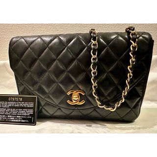 CHANEL - CHANEL シャネル　ハーフフラップ　マトラッセ ショルダーバッグ　ブラック