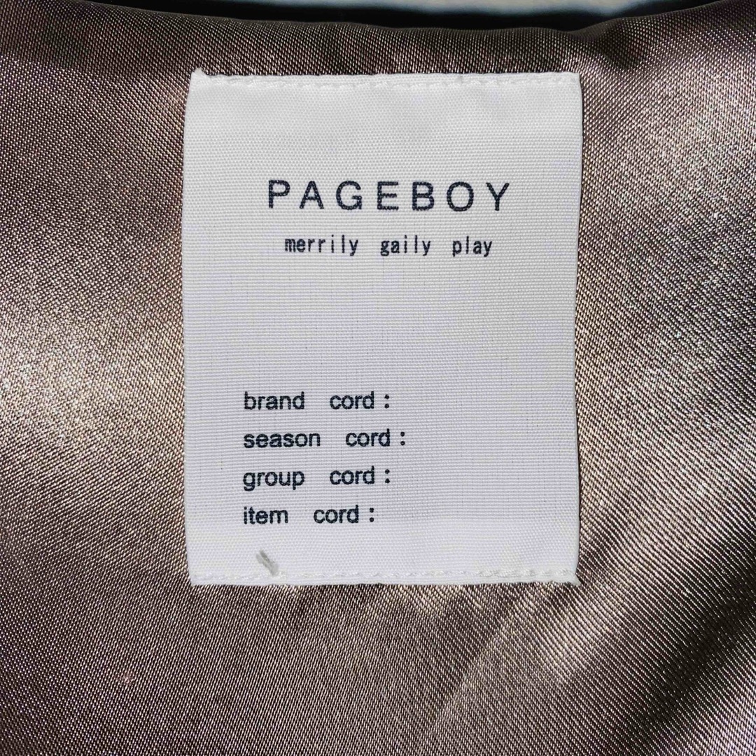 PAGEBOY(ページボーイ)のPAGEBOY ページボーイ　フード付きコート　ジャケット　ウール使用　黒色　M レディースのジャケット/アウター(ピーコート)の商品写真