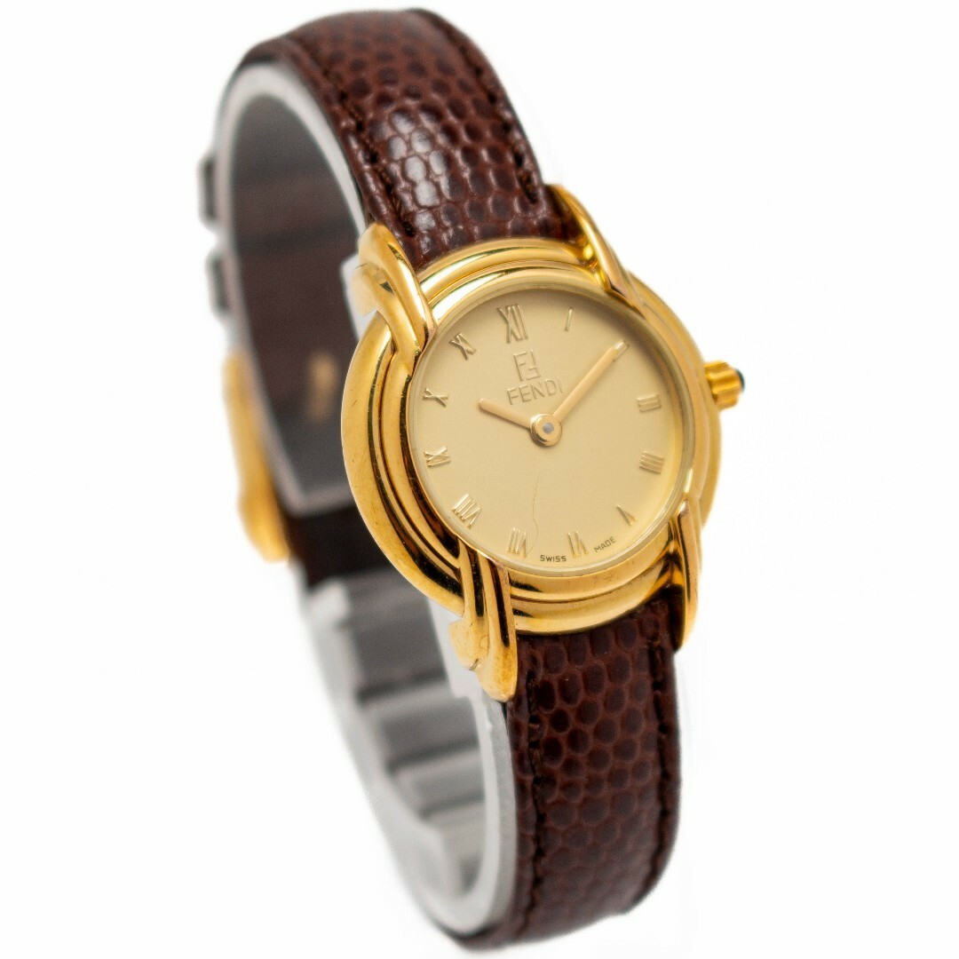 FENDI(フェンディ)の【美品】FENDI 300L レディース腕時計 フェンディ ゴールド 新品電池 レディースのファッション小物(腕時計)の商品写真