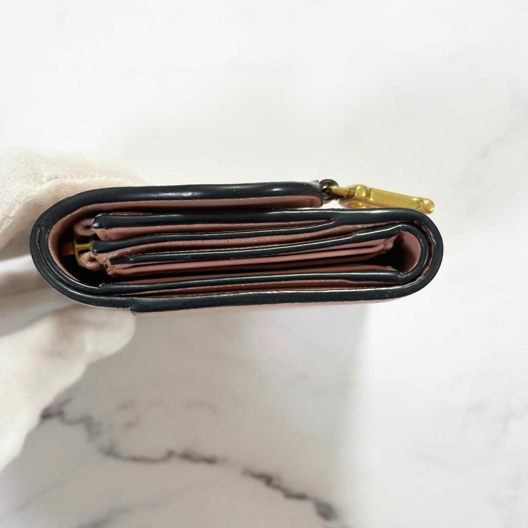 Dior(ディオール)の現行モデル✨DIOR　サドル　三つ折り　コンパクト財布　チャーム付　D金具 レディースのファッション小物(財布)の商品写真