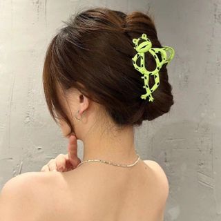 かわいい ヘアクリップ ヘアピン ヘアアクセ カエル 髪飾り 個性的 韓国(バレッタ/ヘアクリップ)