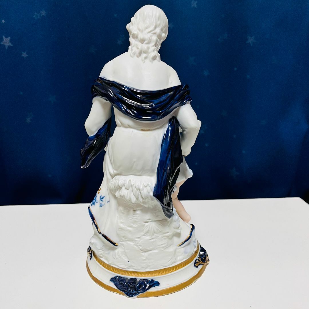 Royal Crown 陶磁器 英国アンティーク・西洋磁器 母と子供 置物 Royal Crown 陶磁器 英国アンティーク・西洋磁器 母と子供 置物