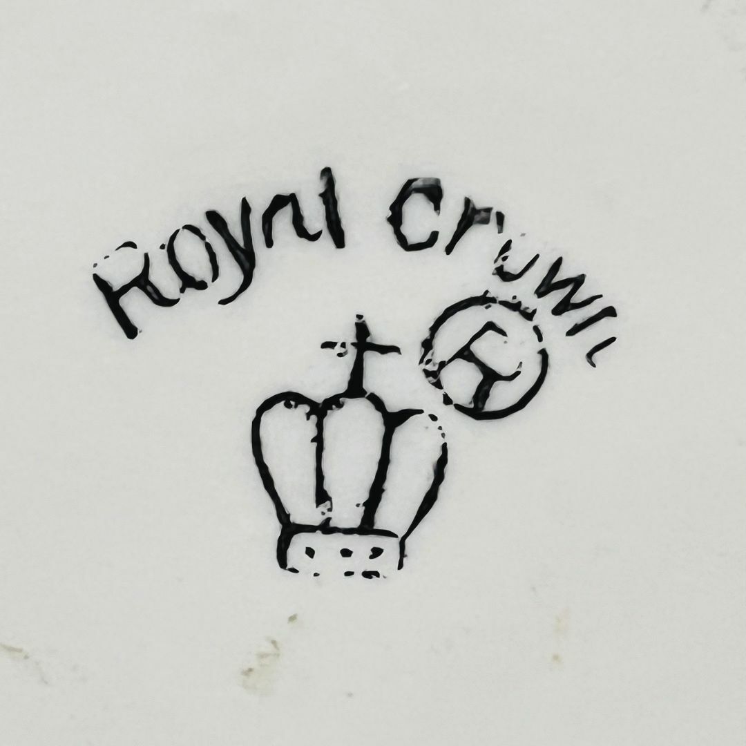 Royal Crown 陶磁器 英国アンティーク・西洋磁器 母と子供 置物 Royal Crown 陶磁器 英国アンティーク・西洋磁器 母と子供 置物