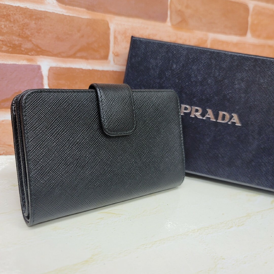 希少 美品PRADA☆鑑定済☆サフィアーノ1ML225 黒 プラダ財布 希少 美品PRADA☆鑑定済☆サフィアーノ1ML225 黒 プラダ財布