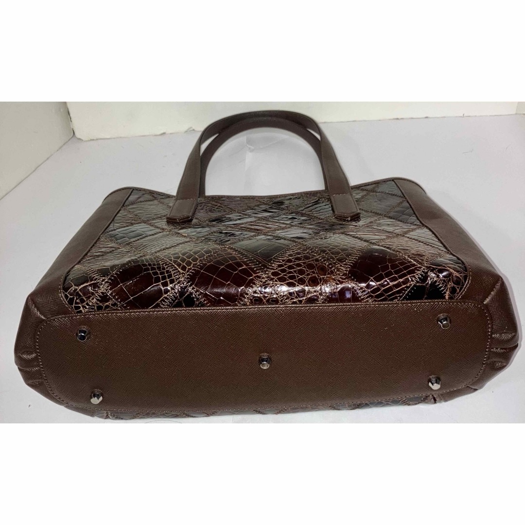 本革　JRA クロコダイル　パッチワーク　高級上品ハンドバッグ　美品 レディースのバッグ(ハンドバッグ)の商品写真
