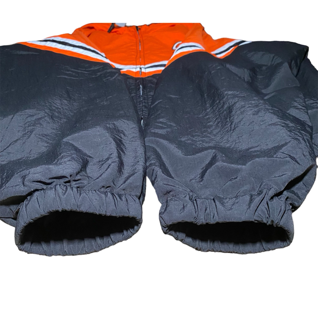 ナイロンジャケット古着　ハルハム　ナイロンジャケットＬ　刺繍　ビッグシルエット メンズのジャケット/アウター(ナイロンジャケット)の商品写真