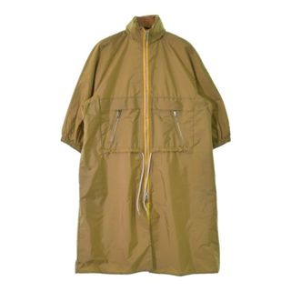 プラダ(PRADA)のPRADA プラダ コート（その他） 36(XS位) ベージュ 【古着】【中古】(その他)