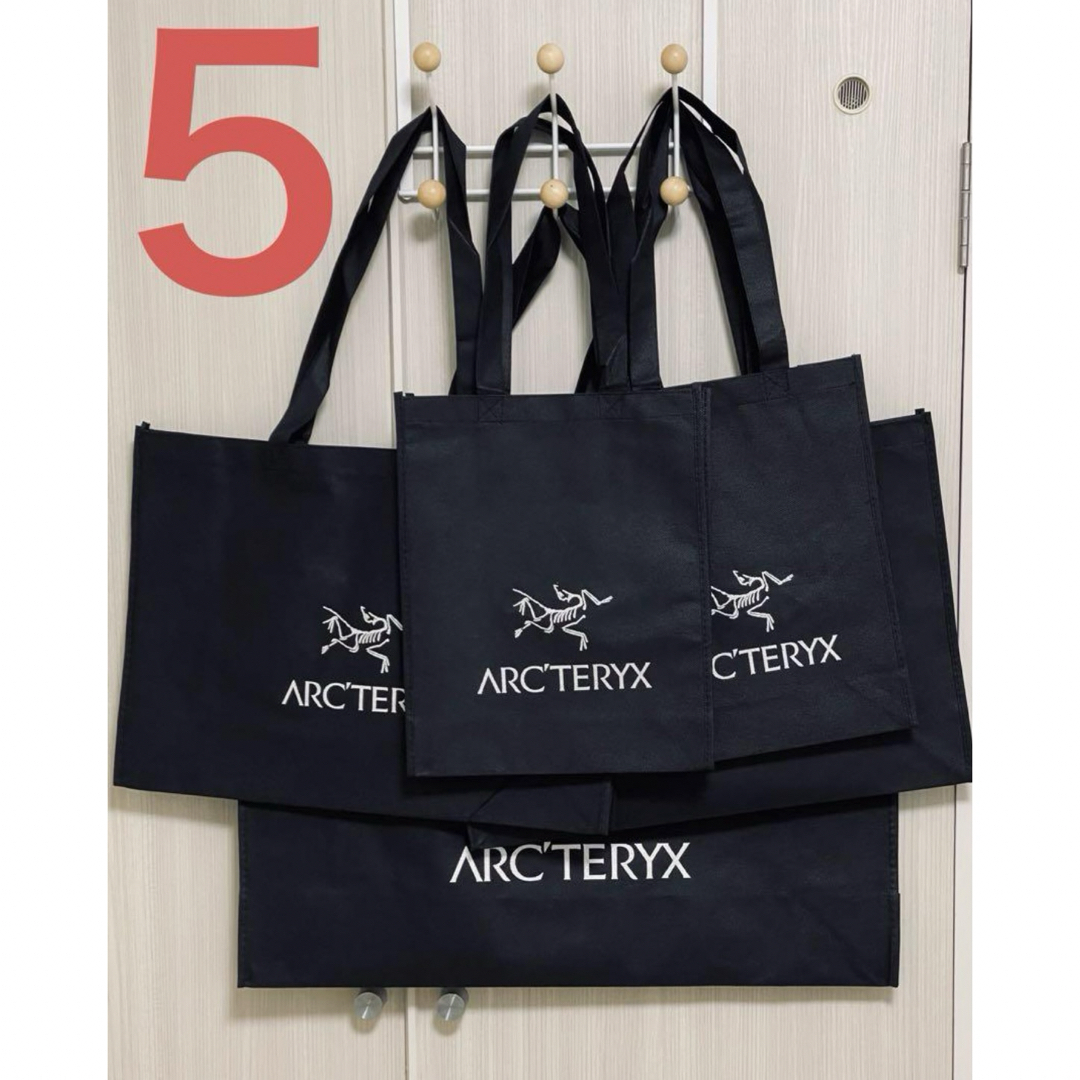 ARC'TERYX(アークテリクス)の【5枚セット】アークテリクス ショップ バッグ 不織布 大 中 小 ギフト 美品 メンズのバッグ(その他)の商品写真