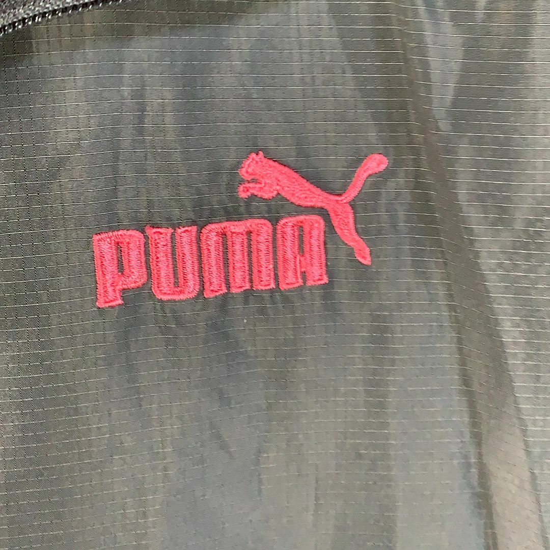 PUMA(プーマ)のプーマ puma ナイロンジャケット アームライン グレー L 刺繡 古着 スポーツ/アウトドアのトレーニング/エクササイズ(ウォーキング)の商品写真