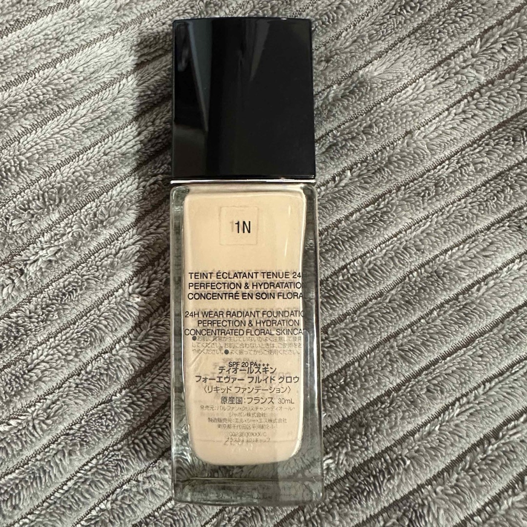 Dior - ディオールスキン フォーエヴァーフルイドグロウ1Nの通販 by め Dior - ディオールスキン フォーエヴァーフルイドグロウ1Nの通販 by め