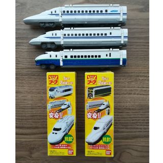 バンダイ(BANDAI)のブーブ 新幹線 変身(鉄道模型)