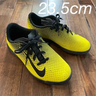 ナイキ(NIKE)のNIKE トレーニングシューズ　サッカー　23.5(シューズ)