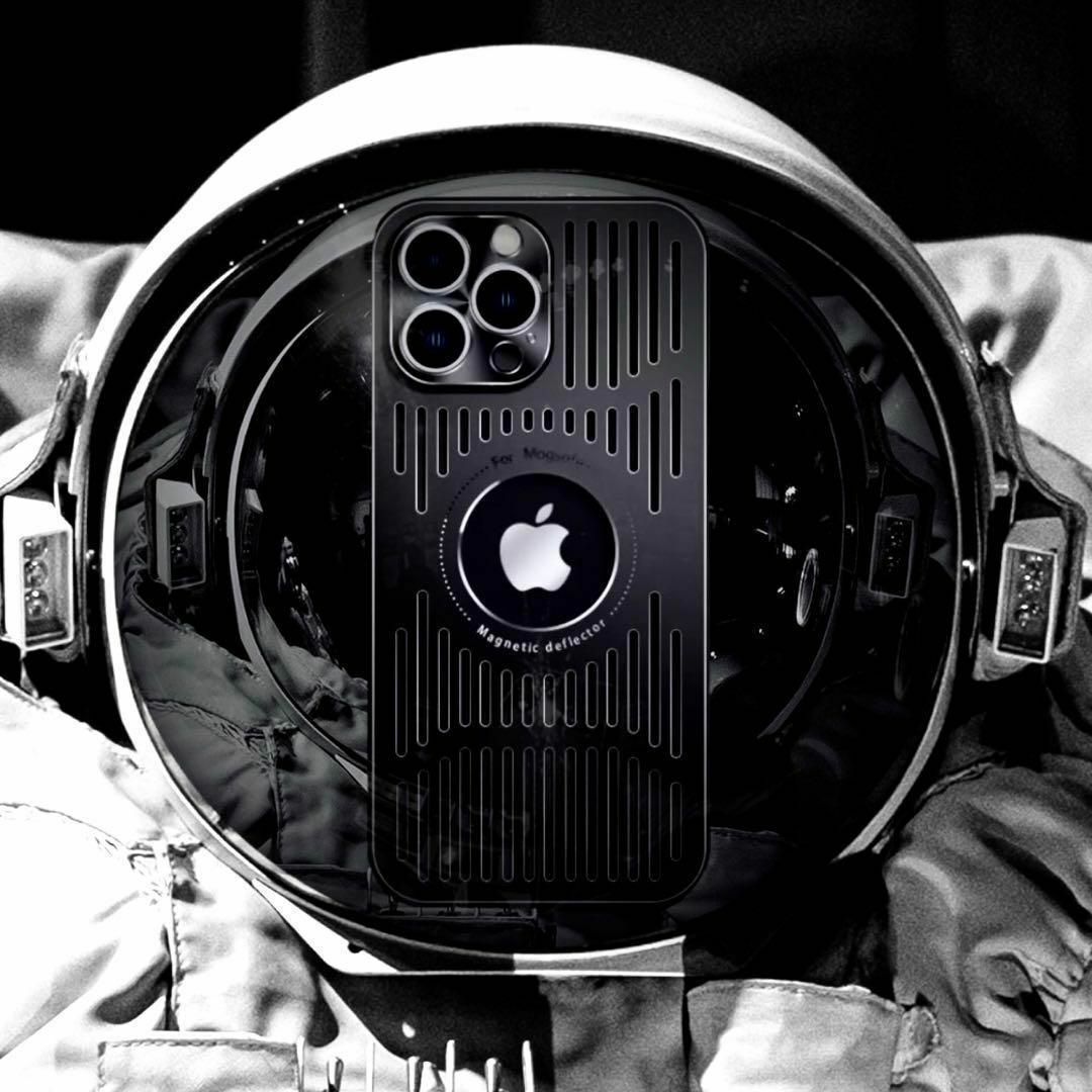 iPhone13Pro ケース　アルミニウム製 Magsafe　［シルバー］ スマホ/家電/カメラのスマホアクセサリー(iPhoneケース)の商品写真