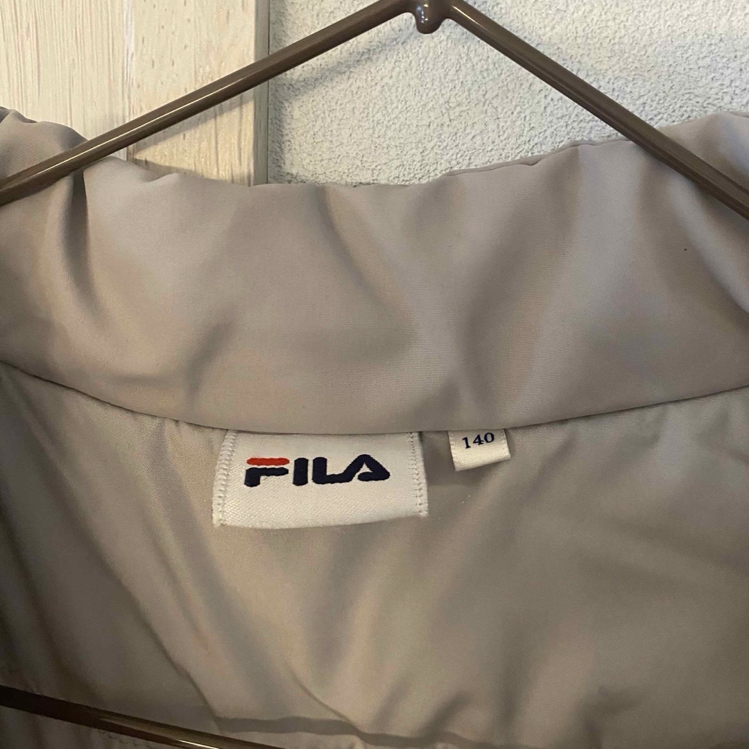 FILA(フィラ)のFILA ダウンジャケット　サイズ140 キッズ/ベビー/マタニティのキッズ服男の子用(90cm~)(ジャケット/上着)の商品写真