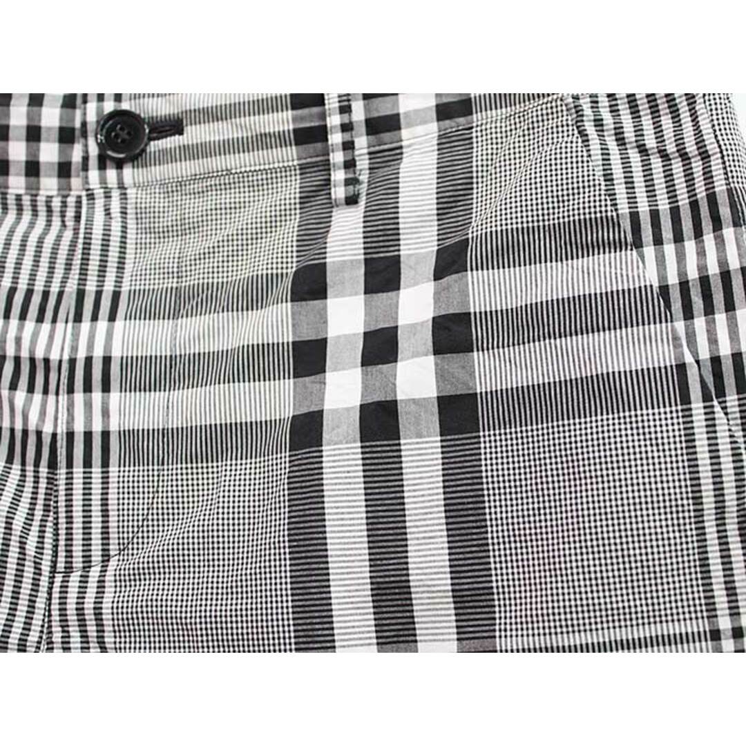 BURBERRY(バーバリー)の【春夏物 新入荷!】▼バーバリー/BURBERRY▼152cm(12Y) ショートパンツ/ハーフパンツ/半ズボン/短パン  黒×白×グレー 【中古】 子供 キッズ kids ジュニア 男の子 春夏 bottoms 914042 キッズ/ベビー/マタニティのキッズ服女の子用(90cm~)(パンツ/スパッツ)の商品写真