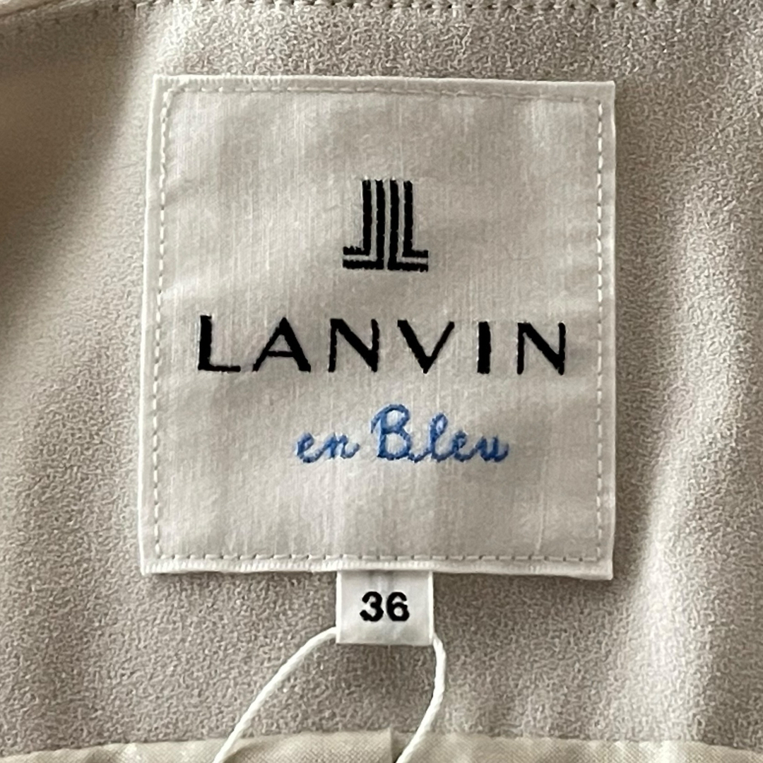 LANVIN en Bleu(ランバンオンブルー)のLANVIN en Bleu フロントパールノーカラージャケット レディースのジャケット/アウター(ノーカラージャケット)の商品写真