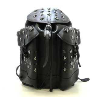 エムシーエム(MCM)のMCM(エムシーエム) リュックサック美品  スタッズ 黒 合皮(リュック/バックパック)