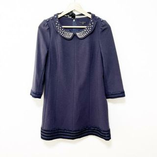 TO BE CHIC - TO BE CHIC(トゥービーシック) ワンピース サイズ40 M レディース - ダークネイビー クルーネック/長袖/ミニ/パール/リボン