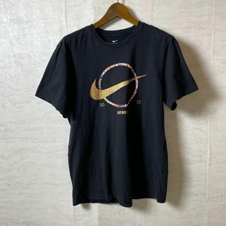 ナイキ(NIKE)のナイキNike　半袖Ｔシャツ　黒ブラック　国旗ロゴ　金スウッシュ　メンズ　古着(Tシャツ/カットソー(半袖/袖なし))