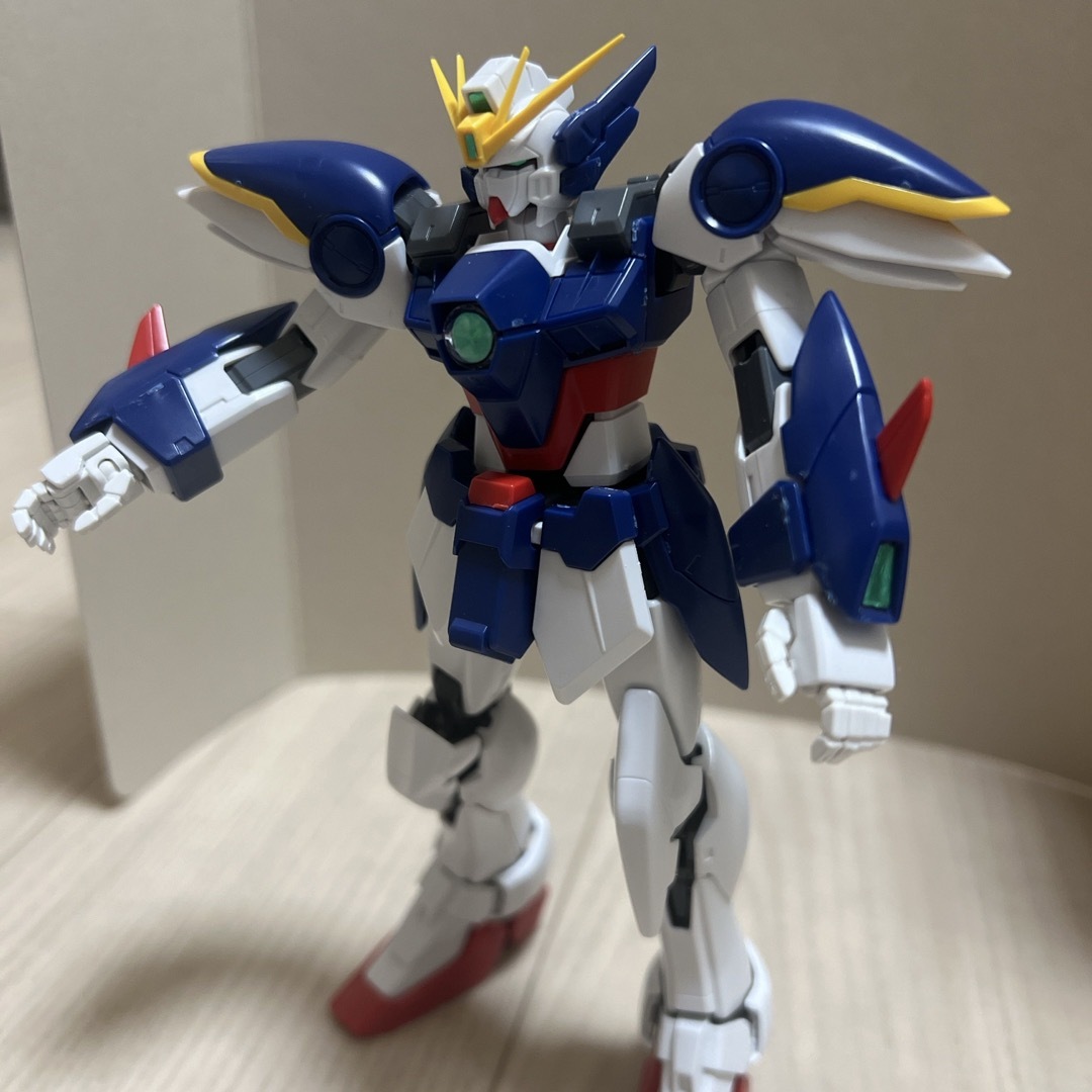 mg 1/ xxg-00w0 ウイングガンダムゼロ  エンドレスワルツ版 エンタメ/ホビーのおもちゃ/ぬいぐるみ(模型/プラモデル)の商品写真