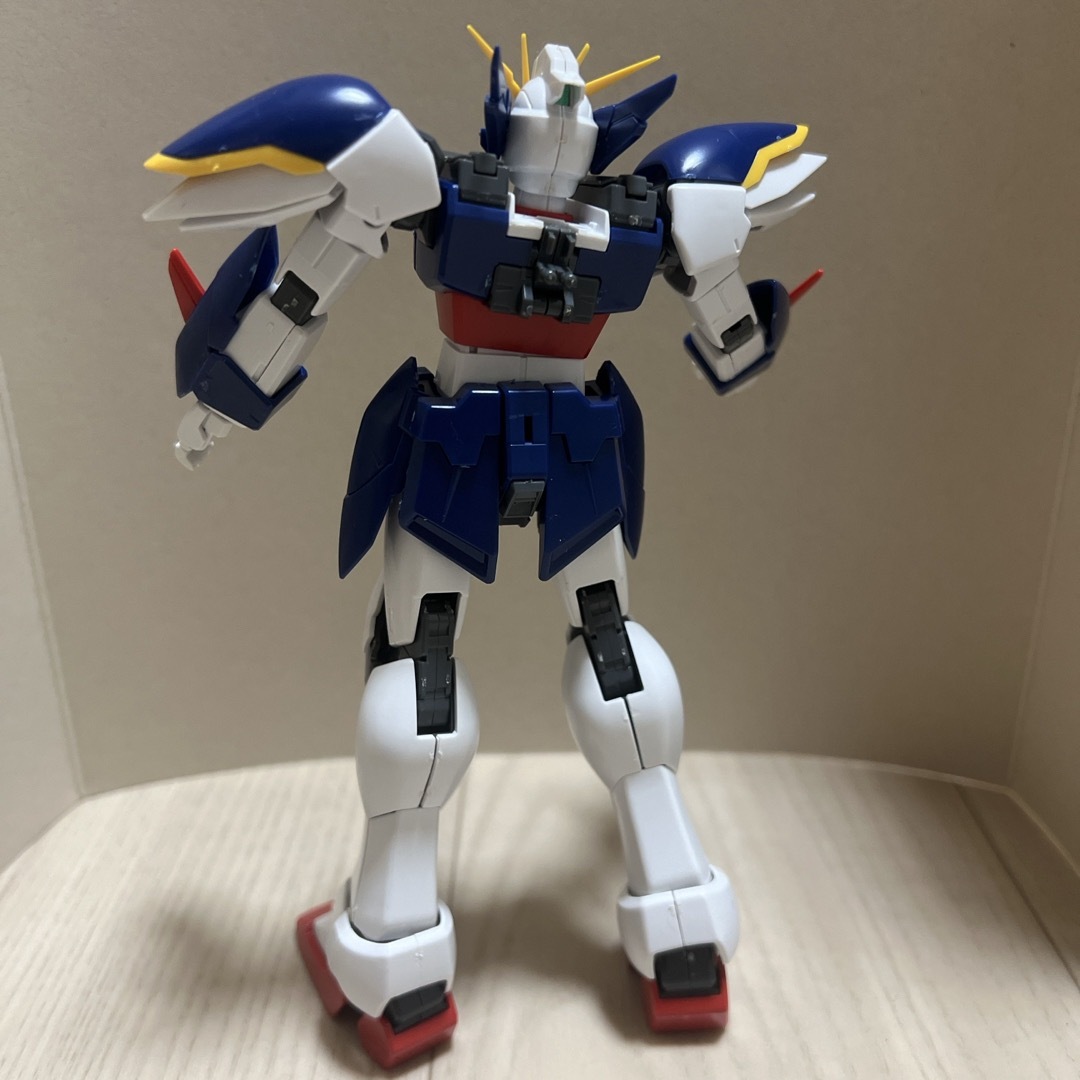 mg 1/ xxg-00w0 ウイングガンダムゼロ  エンドレスワルツ版 エンタメ/ホビーのおもちゃ/ぬいぐるみ(模型/プラモデル)の商品写真