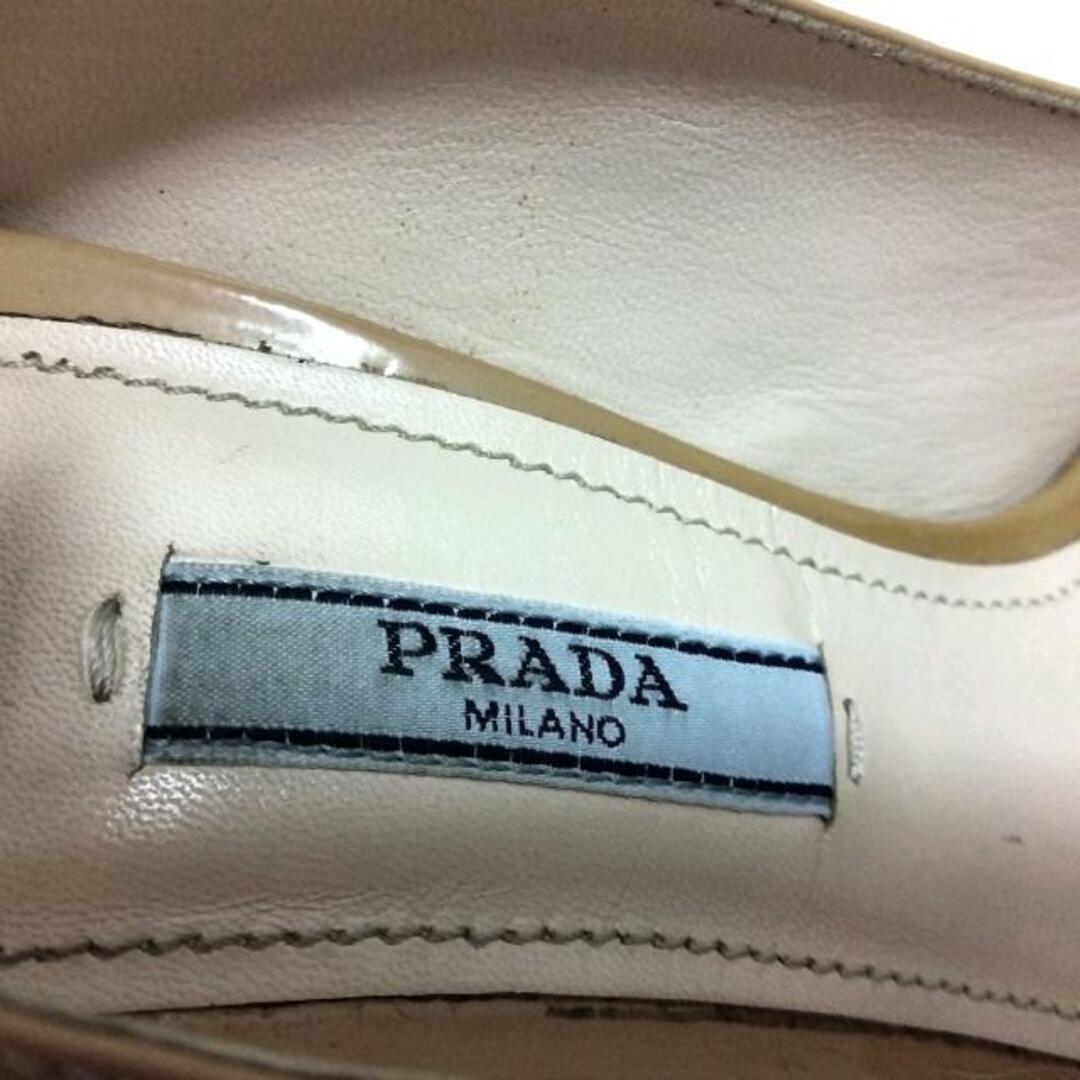 PRADA(プラダ)のPRADA(プラダ) パンプス 36 レディース - ダークイエロー エナメル（レザー） レディースの靴/シューズ(ハイヒール/パンプス)の商品写真