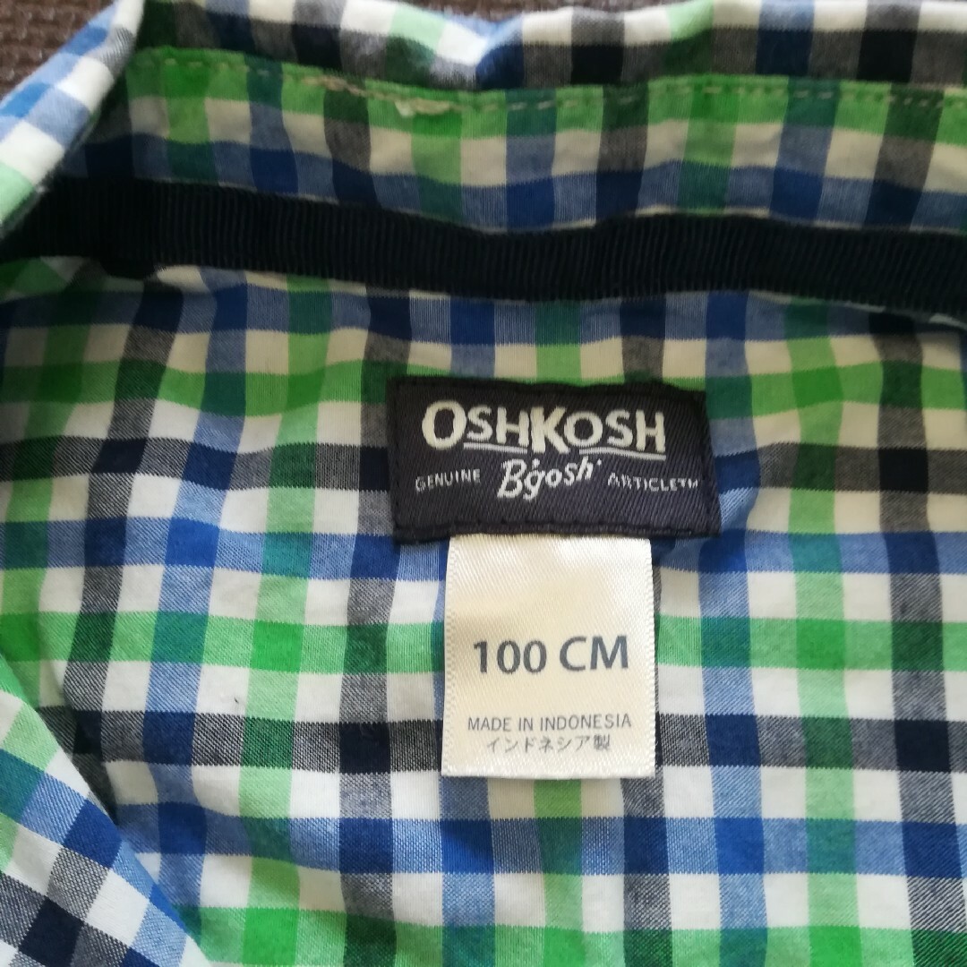 OshKosh(オシュコシュ)の長袖　チェックシャツ 100　OSHKOSH　オシュコシュ キッズ/ベビー/マタニティのキッズ服男の子用(90cm~)(Tシャツ/カットソー)の商品写真