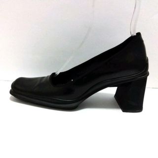 プラダ(PRADA)のPRADA(プラダ) パンプス 37 1/2 レディース美品  - 黒 レザー(ハイヒール/パンプス)