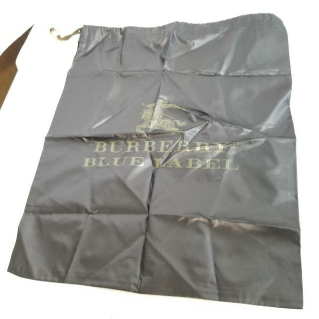 BURBERRY BLUE LABEL(バーバリーブルーレーベル)のBurberry Blue Label(バーバリーブルーレーベル) ダウンジャケット サイズ40 M レディース - 黒×カーキ 長袖/リバーシブル/冬 レディースのジャケット/アウター(ダウンジャケット)の商品写真