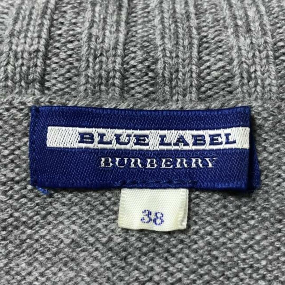 BURBERRY BLUE LABEL(バーバリーブルーレーベル)のBurberry Blue Label(バーバリーブルーレーベル) 長袖セーター サイズ38 M レディース美品  グレー 左胸ロゴ/ハイネック/刺繍 レディースのトップス(ニット/セーター)の商品写真