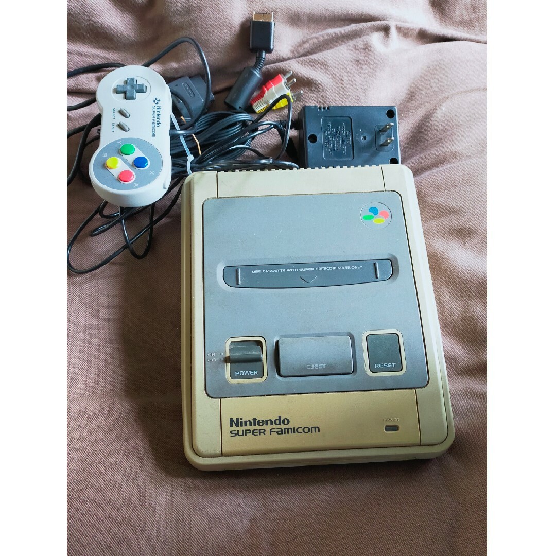 スーパーファミコン本体 ※動作確認無し スーパーファミコン本体 ※動作確認無し