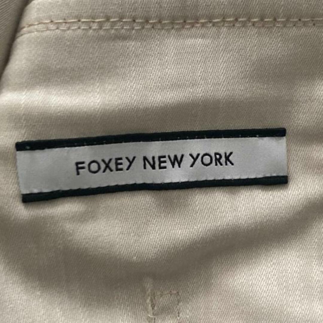 FOXEY NEW YORK(フォクシーニューヨーク) ブルゾン サイズ38 M レディース アイボリー ショート丈/トラッカージャケット/春・秋物 レディースのジャケット/アウター(ブルゾン)の商品写真