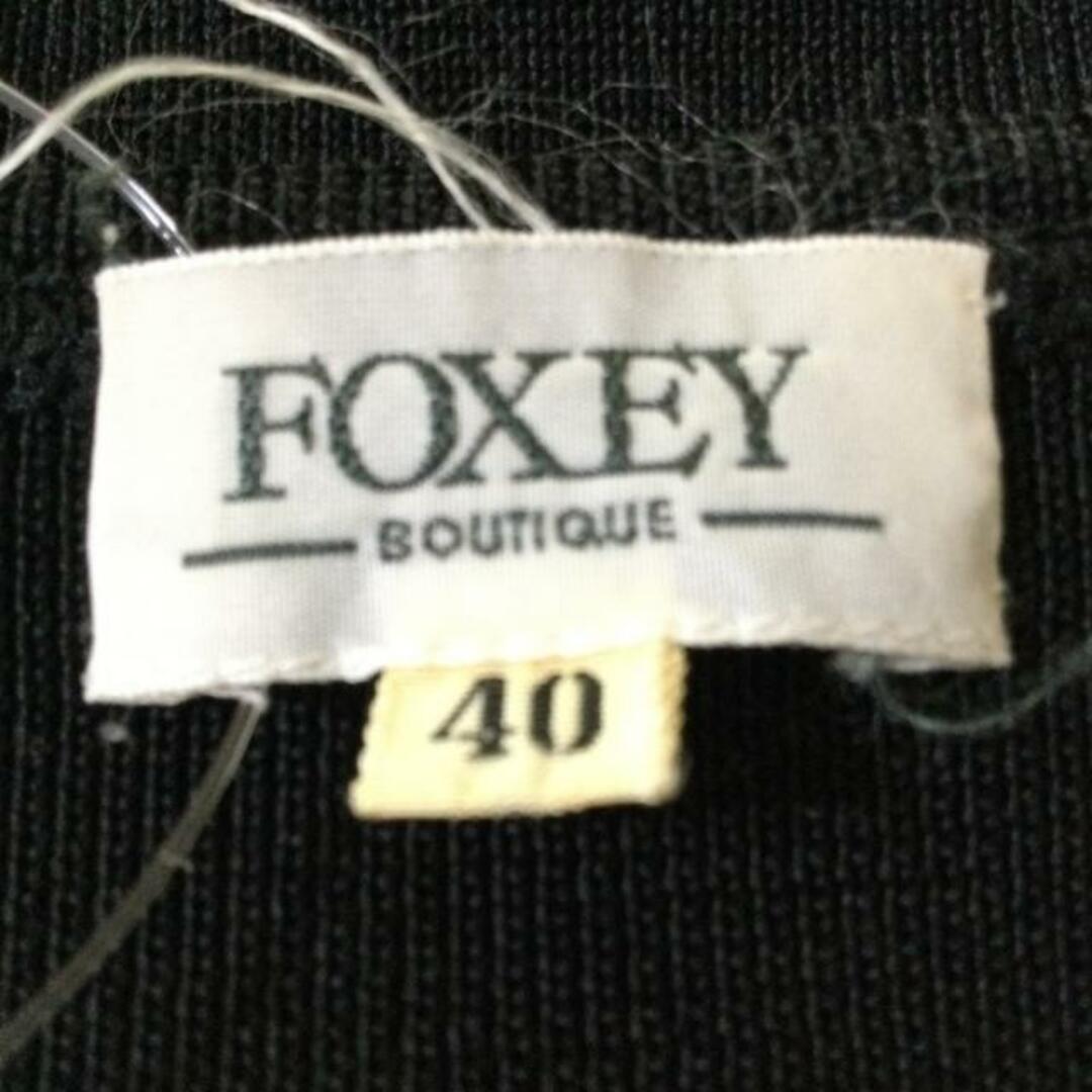 FOXEY(フォクシー)のFOXEY(フォクシー) 半袖カットソー サイズ40 M レディース - 黒 リボン/スリットネック レディースのトップス(カットソー(半袖/袖なし))の商品写真