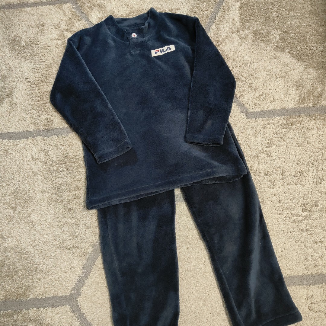 FILA(フィラ)のFILA フィラ  フリースパジャマ  セットアップ キッズ/ベビー/マタニティのキッズ服男の子用(90cm~)(パジャマ)の商品写真