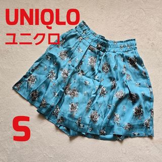 ユニクロ(UNIQLO)のUNIQLO ユニクロ ミニ キュロット 花柄 総柄 水色 S ショートパンツ(キュロット)