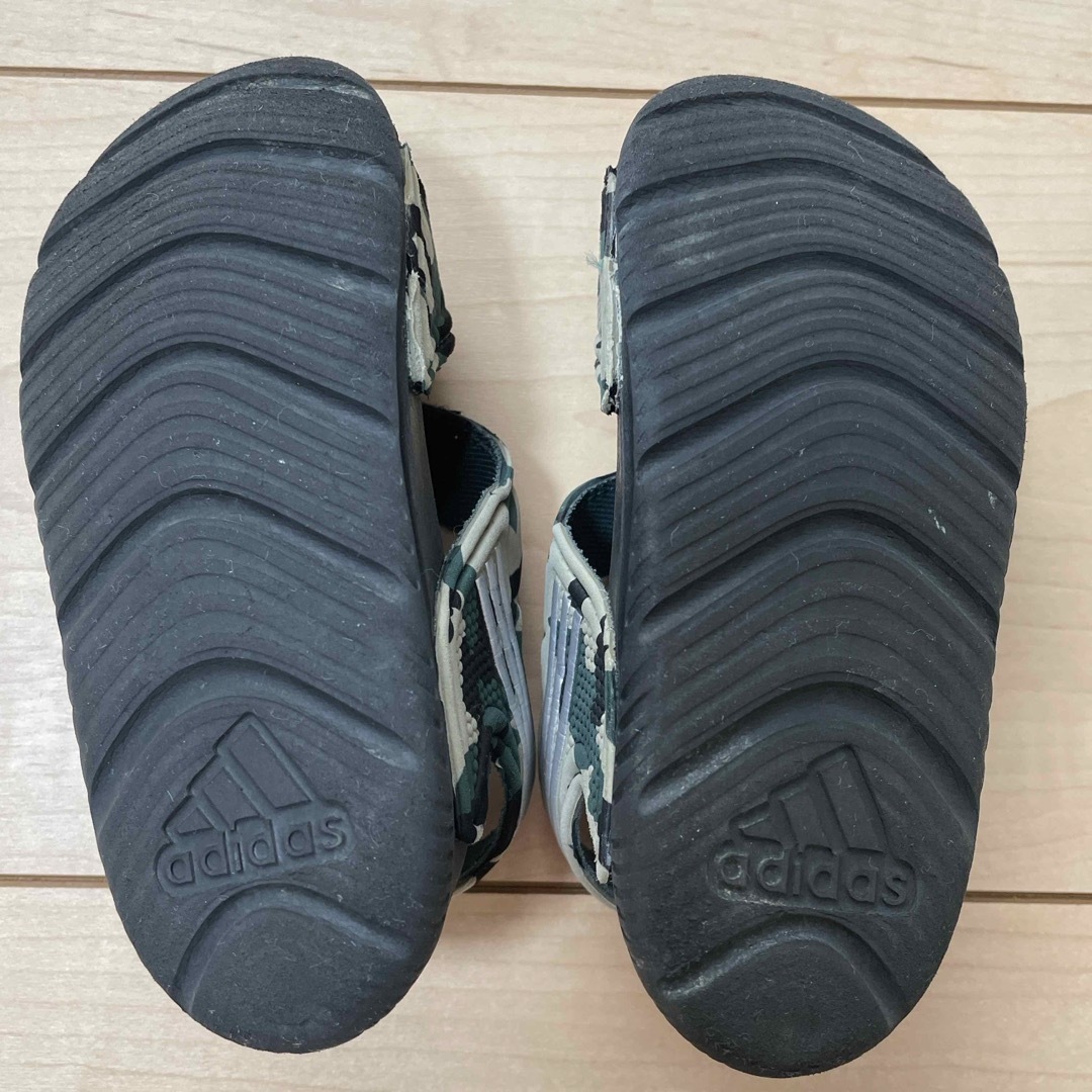 adidas(アディダス)の【美品】adidas  サンダル　13cm キッズ/ベビー/マタニティのベビー靴/シューズ(~14cm)(サンダル)の商品写真