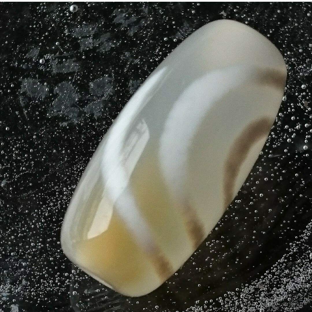 極上✨白玉髄✨龍鈎天珠 ハンドメイドの素材/材料(各種パーツ)の商品写真