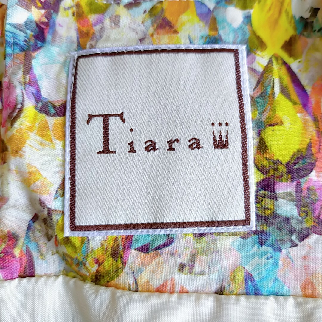 tiara(ティアラ)のティアラ　リバティ　ワンピース レディースのワンピース(ひざ丈ワンピース)の商品写真