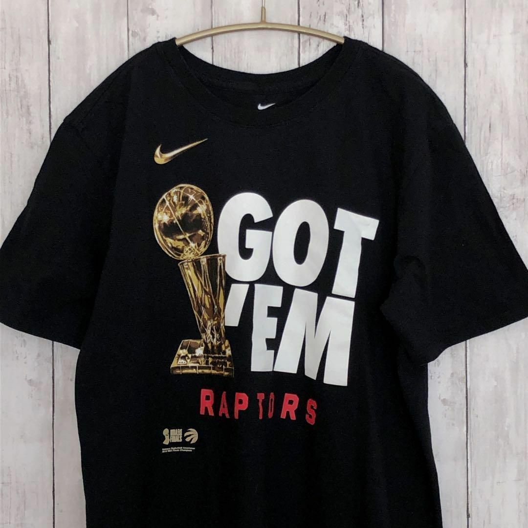 NIKE(ナイキ)のナイキNike　黒ブラック　半袖Ｔシャツ　サイズＭ　メンズ　古着 メンズのトップス(Tシャツ/カットソー(半袖/袖なし))の商品写真