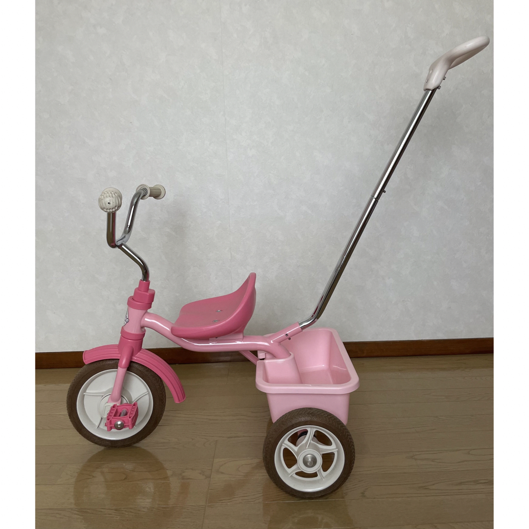 美品　イタルトライク　ピンク三輪車　手押し棒　ブレーキあり　ボックス キッズ/ベビー/マタニティの外出/移動用品(三輪車)の商品写真